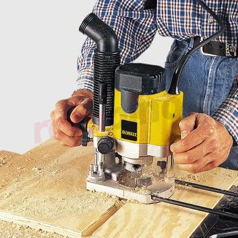 Bovenfreesmachine DeWalt DW622K - Rotopino.nl 4 Bovenfreesmachine DeWalt DW622K - Rotopino.nl - Afbeelding 4