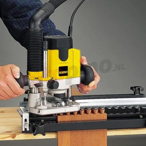 Bovenfreesmachine DeWalt DW622K - Rotopino.nl 7 Bovenfreesmachine DeWalt DW622K - Rotopino.nl - Afbeelding 7