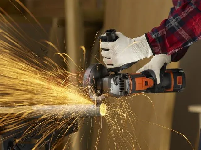 Haakse Slijper BlackDecker BCG720M1 - Rotopino.nl 8 Haakse Slijper BlackDecker BCG720M1 - Rotopino.nl - Afbeelding 8